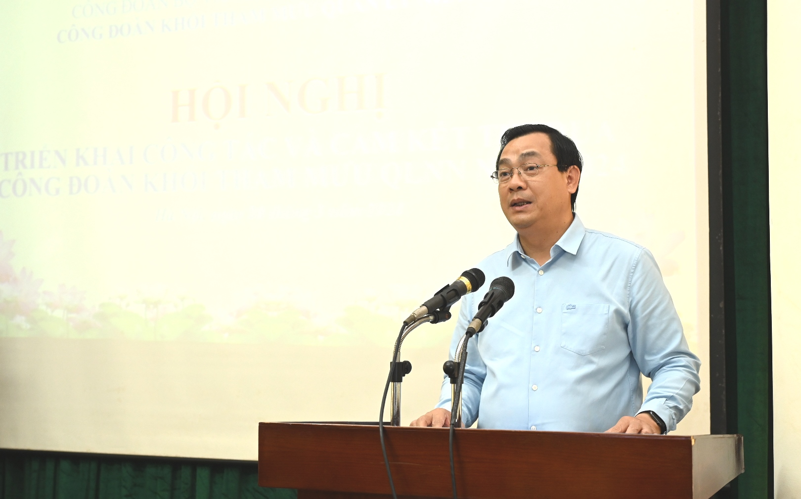 Cục trưởng Cục Du lịch Quốc gia Việt Nam Nguyễn Trùng Khánh phát biểu tại hội nghị